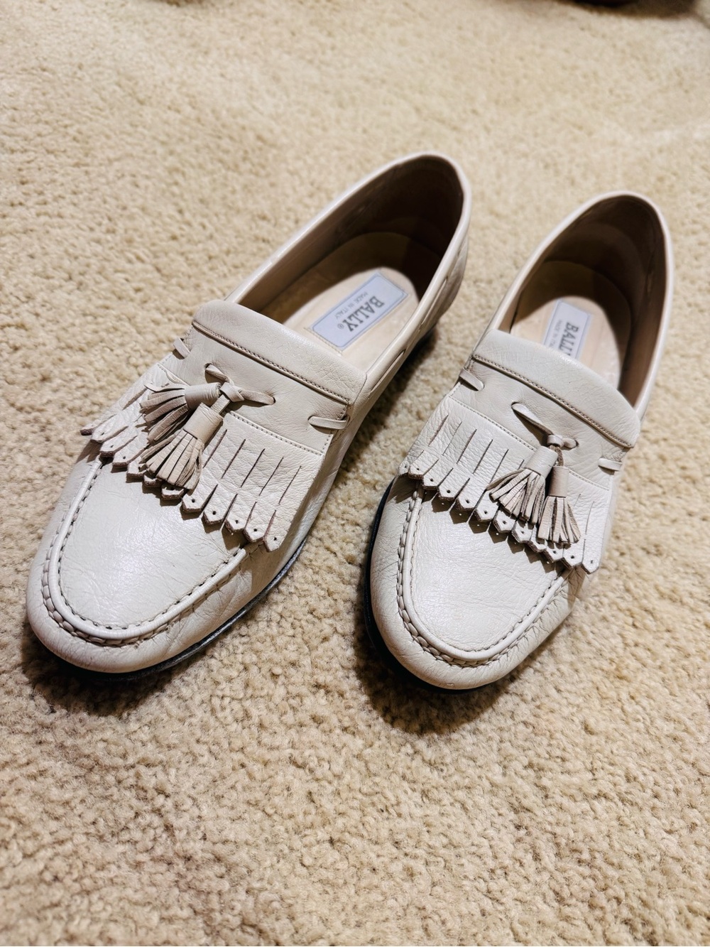 ✨ Vintage Bally Italy Cream Leather Kiltie Tassel Loafers ✨ Sz10